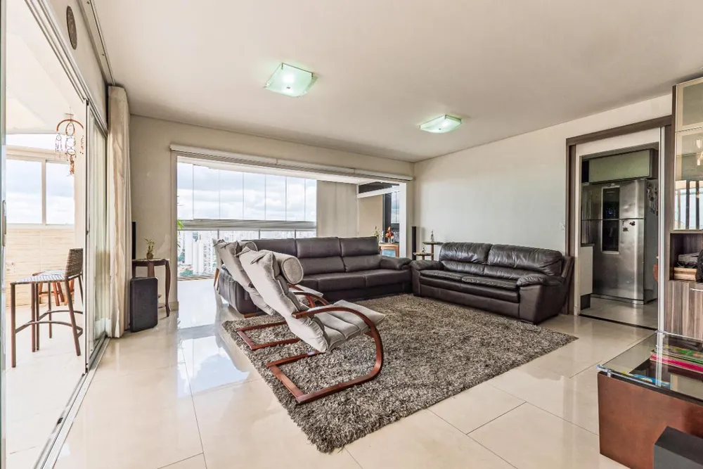 Cobertura, 4 quartos, 221 m² - Foto 2