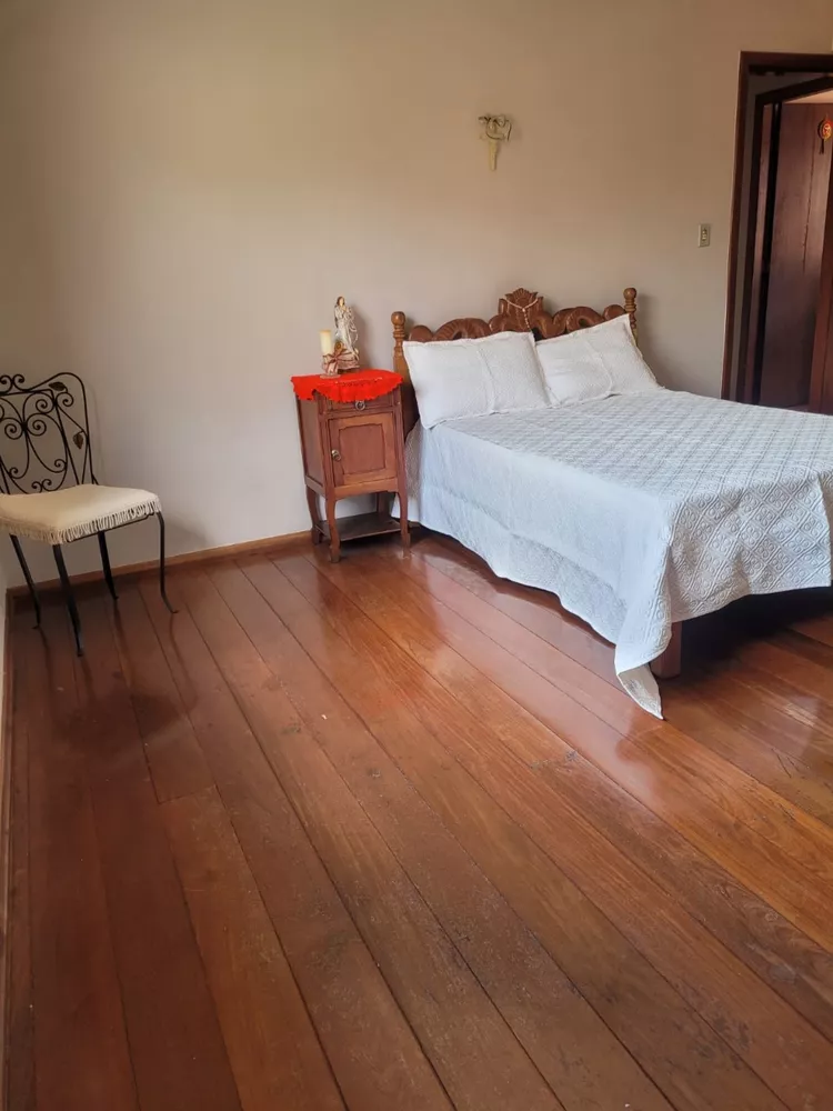 Casa à venda com 5 quartos, 367m² - Foto 12