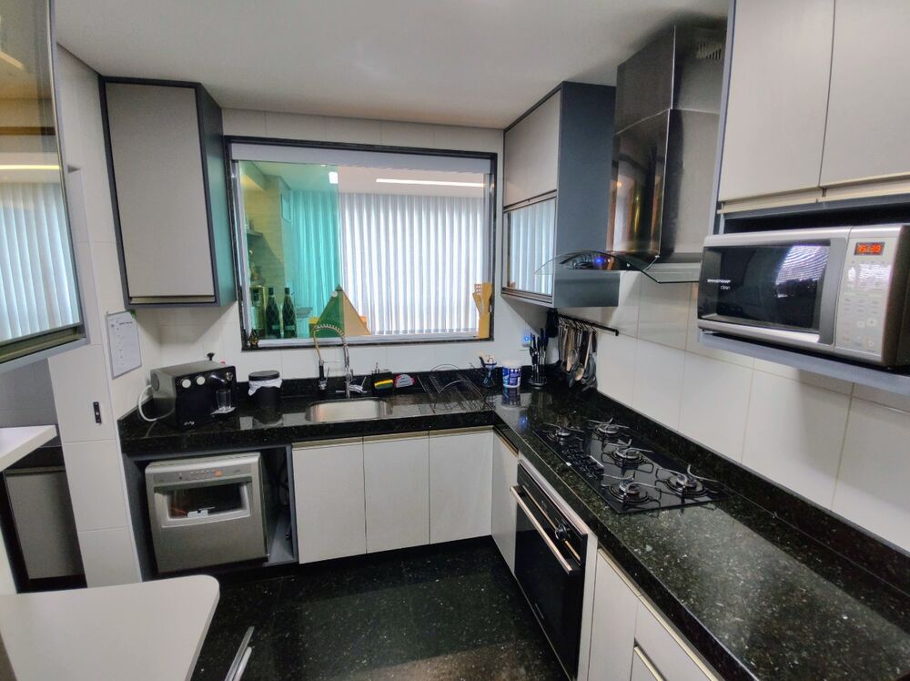 Apartamento à venda com 4 quartos, 147m² - Foto 4