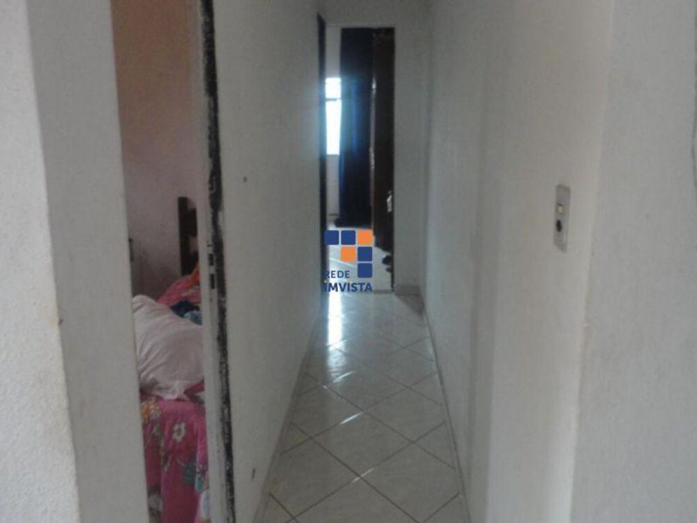 Casa à venda com 2 quartos, 86m² - Foto 4