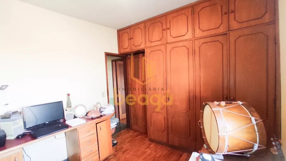 Casa à venda com 4 quartos, 200m² - Foto 7