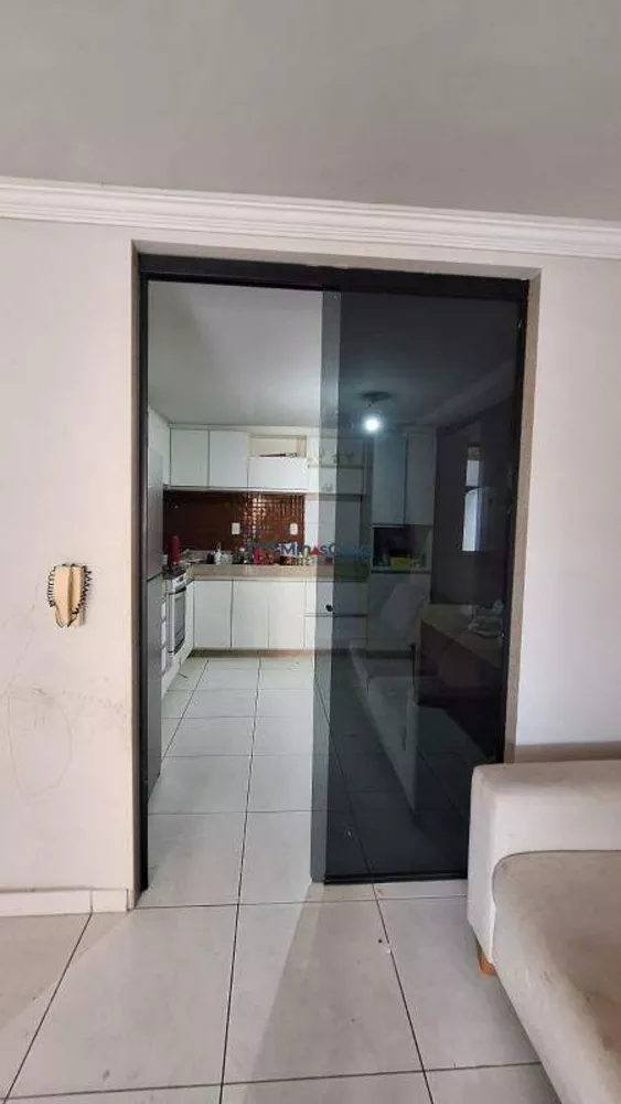 Apartamento à venda com 3 quartos, 101m² - Foto 16