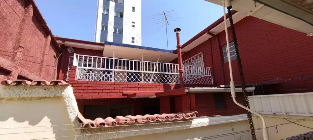 Casa, 10 quartos, 305 m² - Foto 2