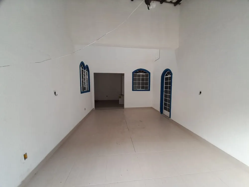 Casa, 3 quartos, 200 m² - Foto 1