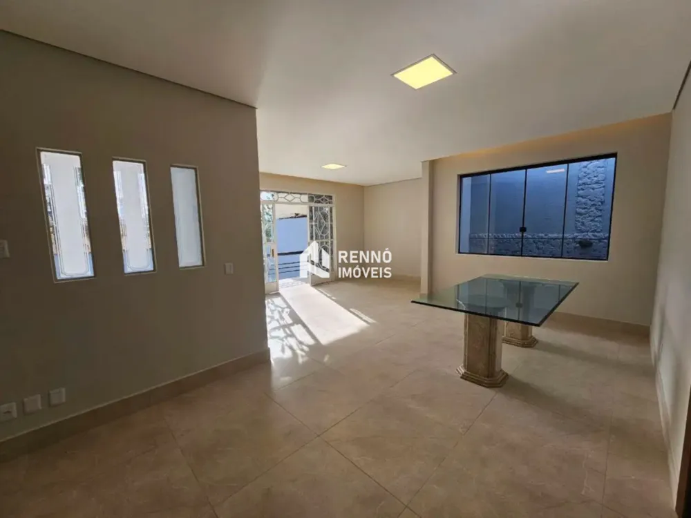 Casa, 3 quartos, 282 m² - Foto 6