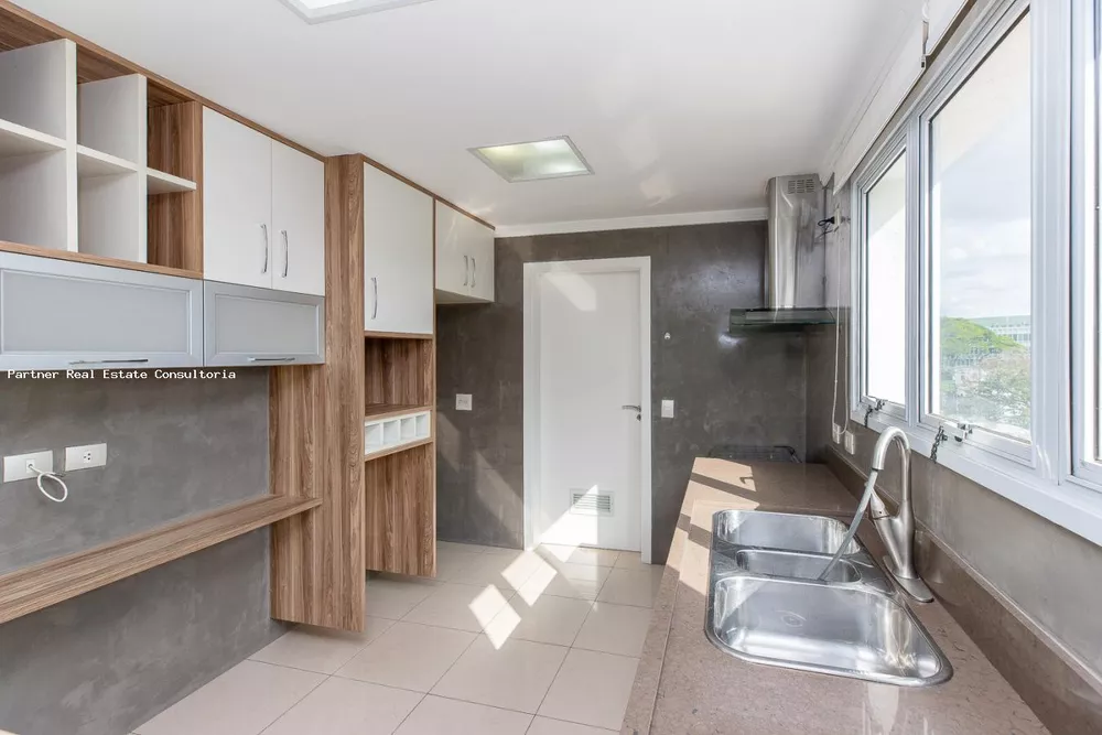 Apartamento à venda com 3 quartos, 155m² - Foto 8