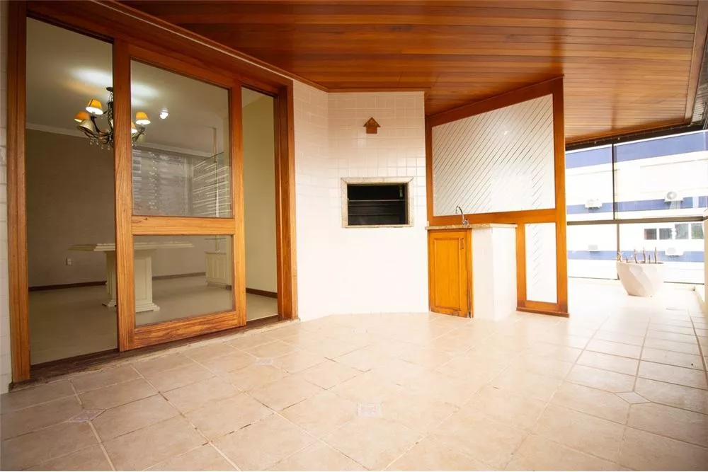 Apartamento à venda com 3 quartos, 212m² - Foto 11