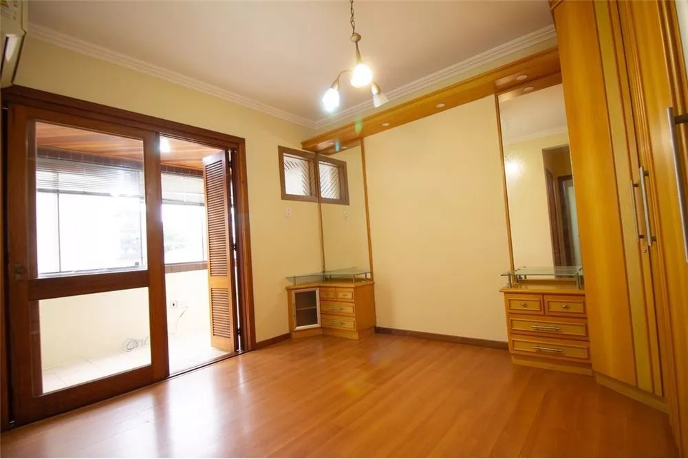 Apartamento à venda com 3 quartos, 212m² - Foto 16