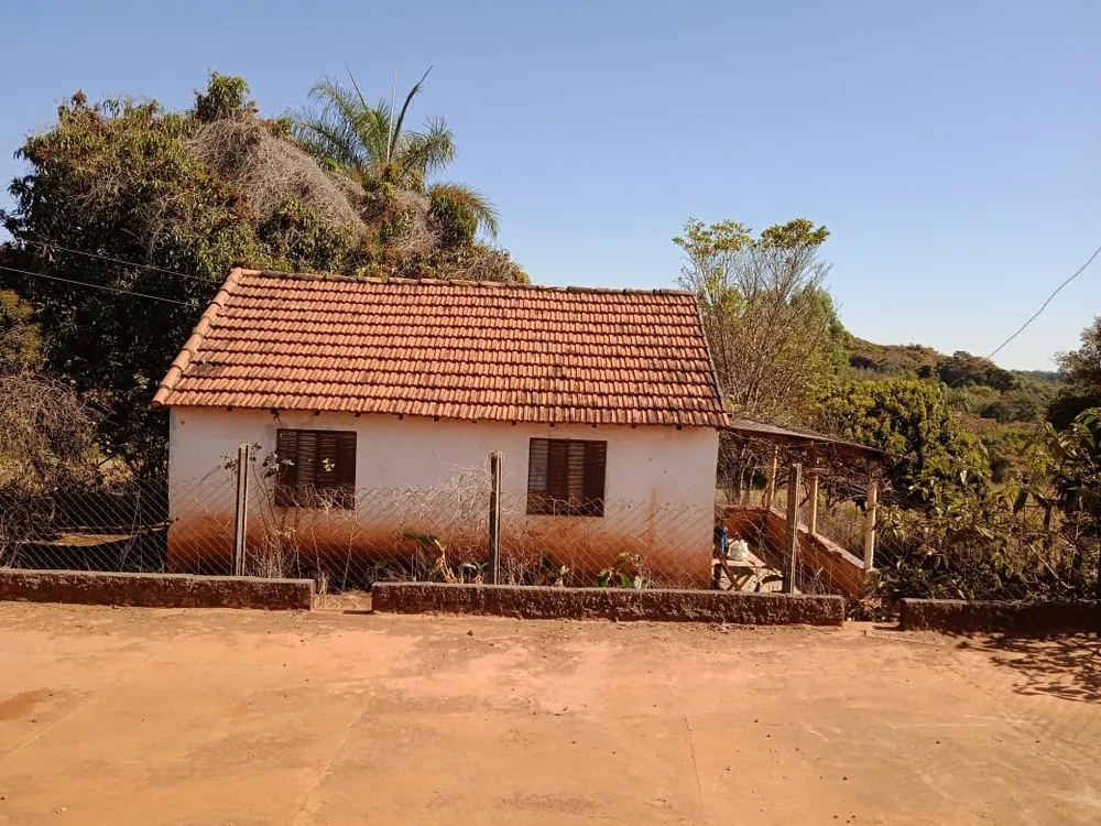 Sítio, 2 quartos, 130000 m² - Foto 6