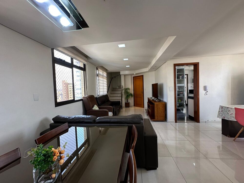 Cobertura à venda com 4 quartos, 258m² - Foto 4