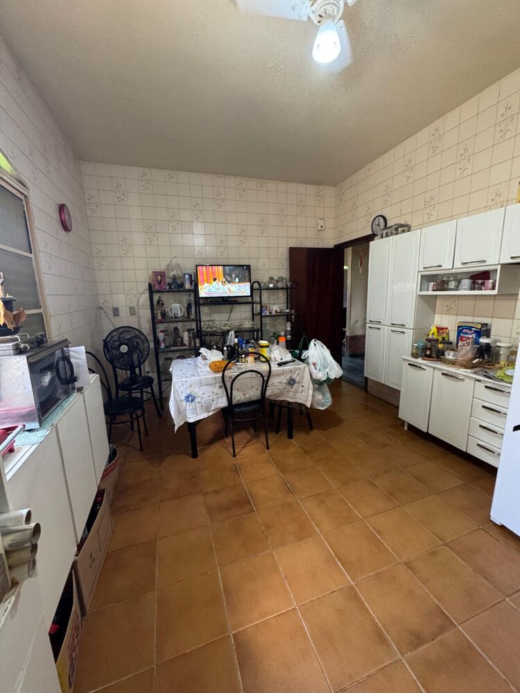 Casa à venda com 3 quartos, 114m² - Foto 2