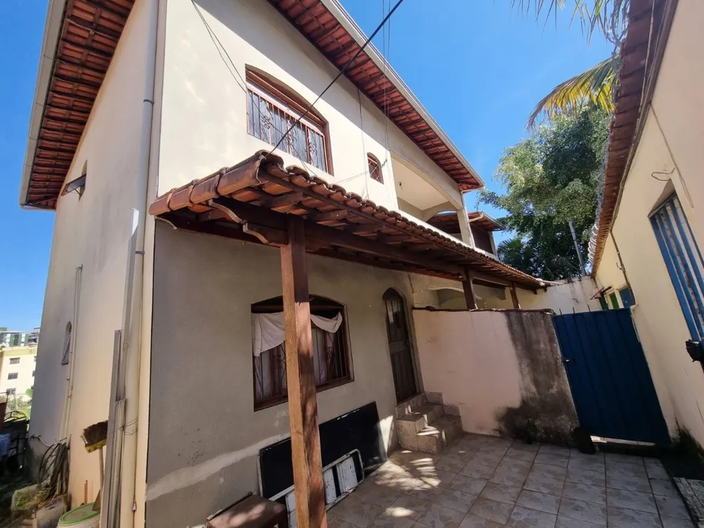 Casa, 3 quartos, 200 m² - Foto 1