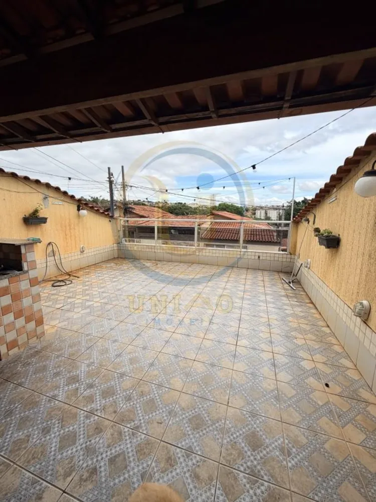 Casa, 4 quartos, 250 m² - Foto 12