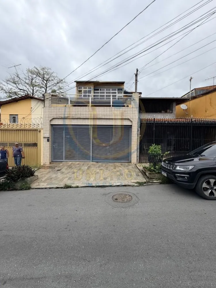 Casa, 4 quartos, 250 m² - Foto 1