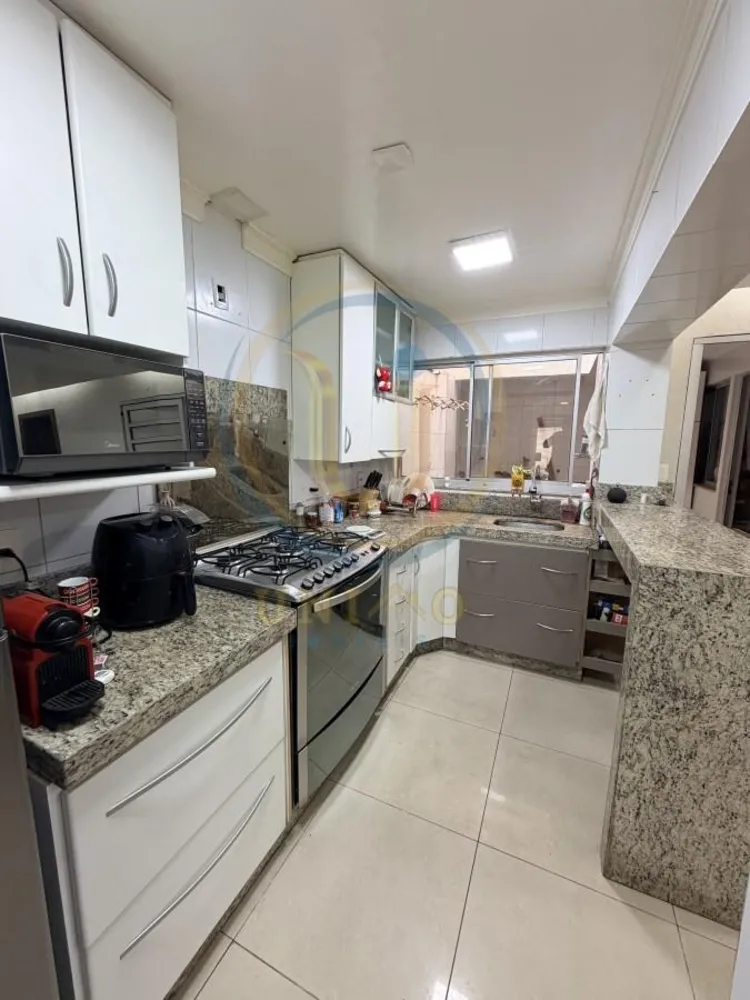 Casa, 4 quartos, 250 m² - Foto 9