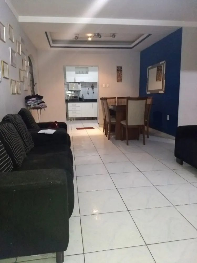 Casa, 2 quartos, 240 m² - Foto 1