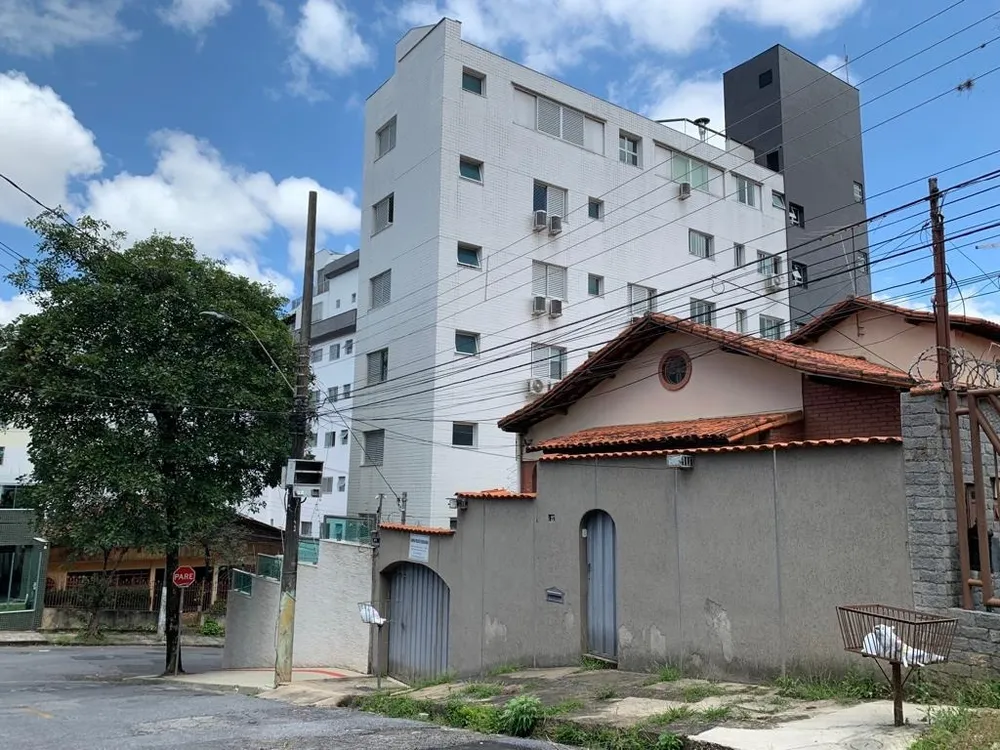 Casa, 4 quartos, 360 m² - Foto 1
