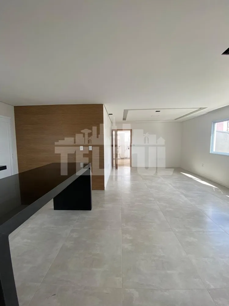 Casa, 3 quartos, 250 m² - Foto 2
