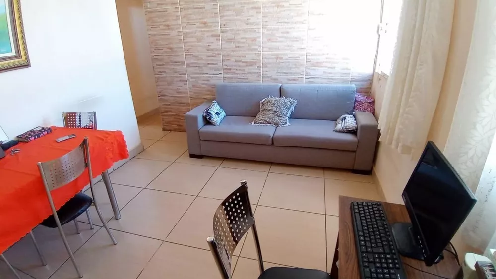 Apartamento à venda com 3 quartos, 75m² - Foto 1