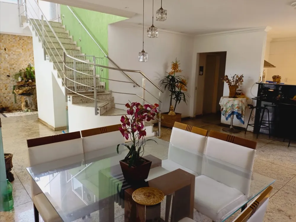 Casa, 4 quartos, 310 m² - Foto 3