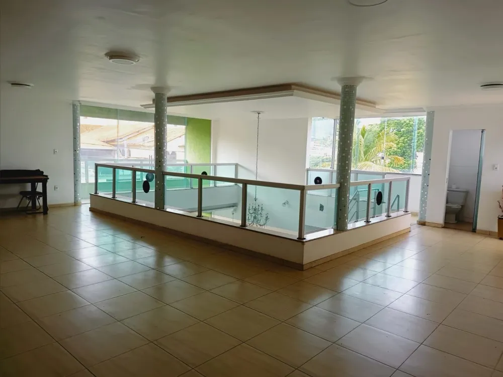 Casa, 4 quartos, 310 m² - Foto 2