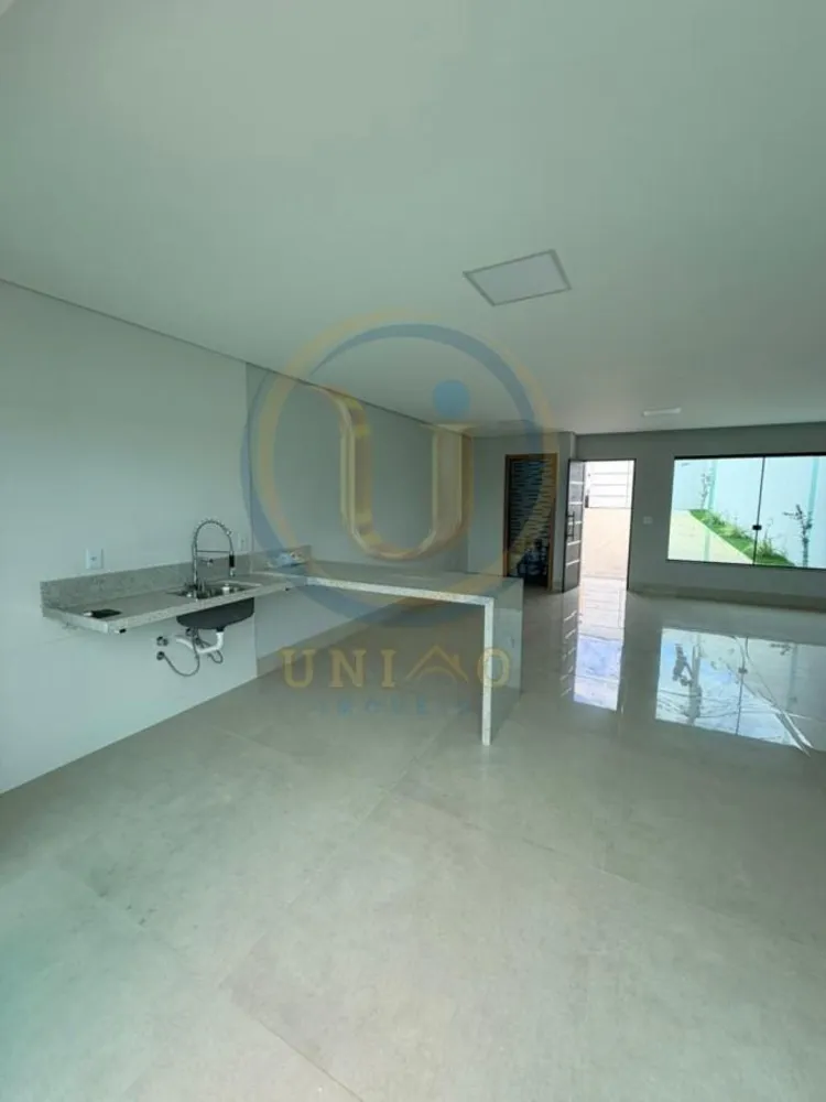 Casa, 3 quartos, 180 m² - Foto 2