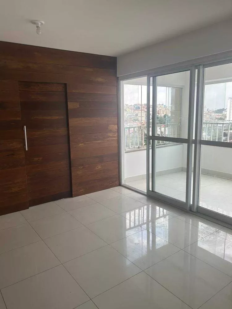 Apartamento à venda com 3 quartos, 75m² - Foto 3