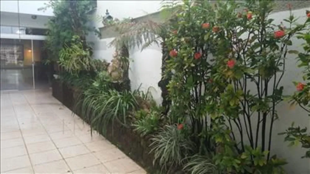 Casa, 4 quartos, 303 m² - Foto 2