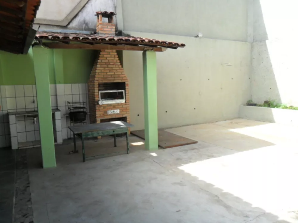 Casa à venda com 4 quartos, 208m² - Foto 12