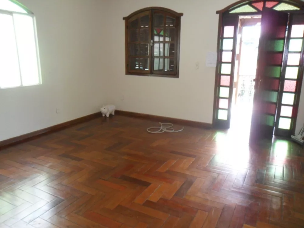 Casa à venda com 4 quartos, 208m² - Foto 17