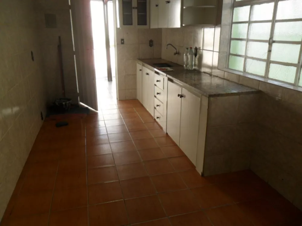 Casa à venda com 4 quartos, 208m² - Foto 10