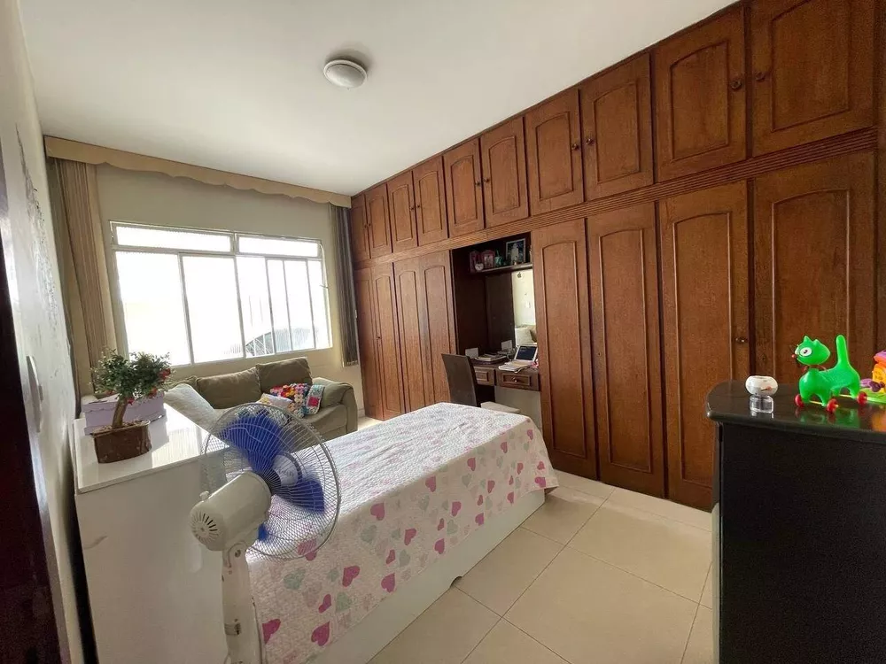 Casa à venda com 5 quartos, 357m² - Foto 16