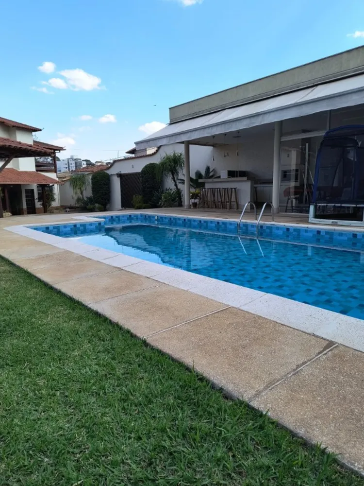 Casa, 5 quartos, 441 m² - Foto 1