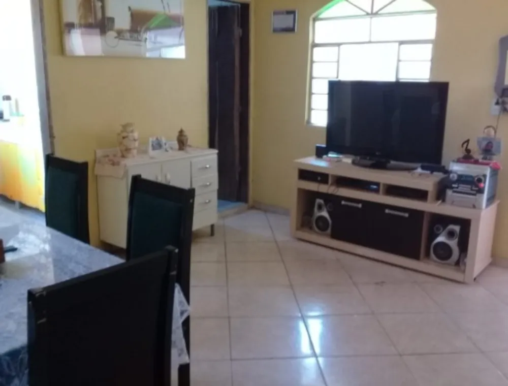 Casa, 5 quartos, 180 m² - Foto 1