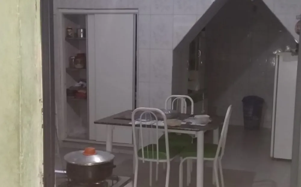 Casa, 5 quartos, 180 m² - Foto 2