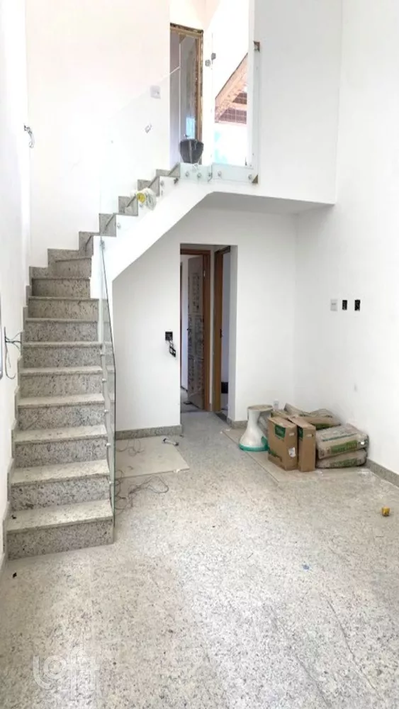 Apartamento à venda com 3 quartos, 144m² - Foto 2