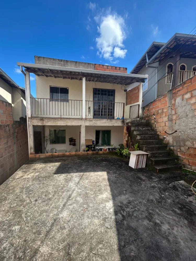 Casa, 4 quartos, 238 m² - Foto 1