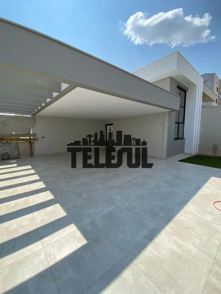 Casa, 4 quartos, 372 m² - Foto 1
