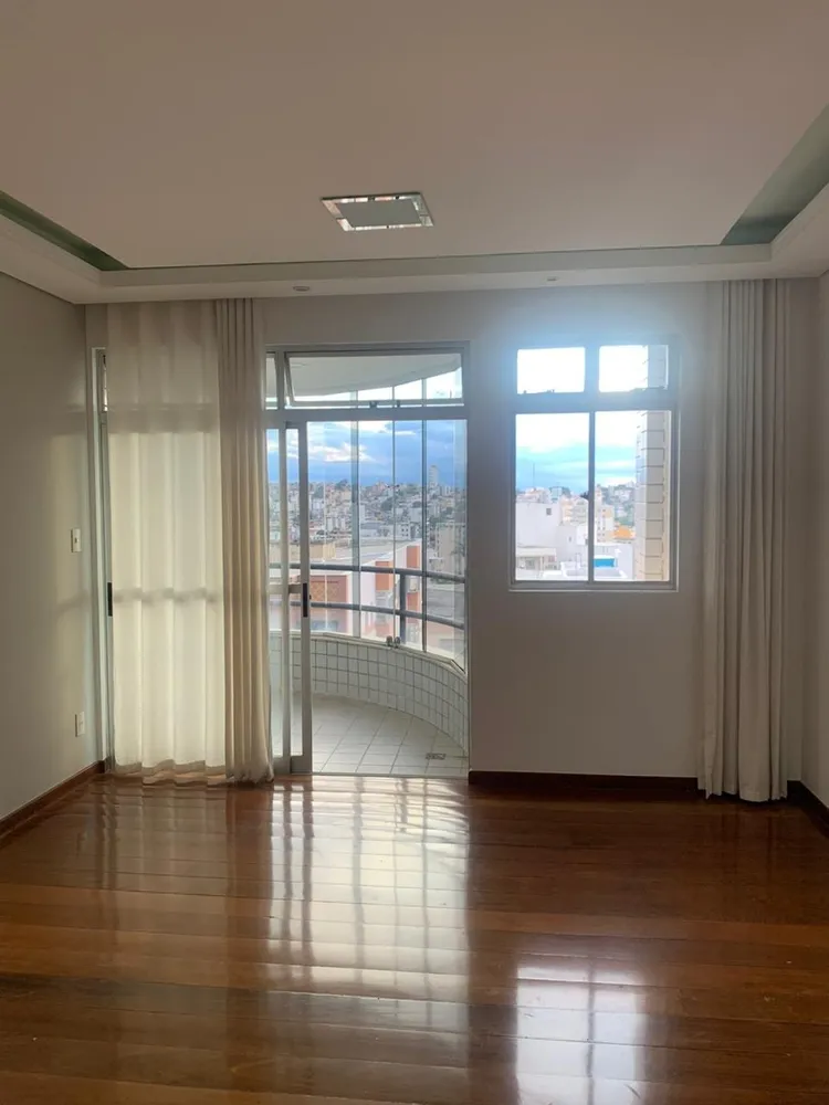 Apartamento, 3 quartos, 100 m² - Foto 1