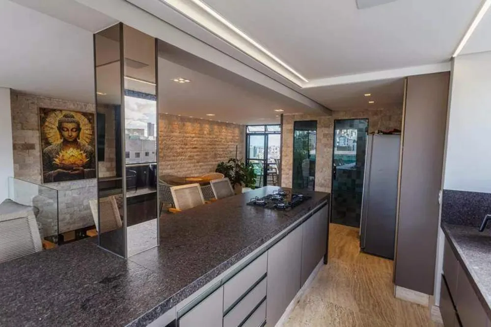 Cobertura, 3 quartos, 210 m² - Foto 2