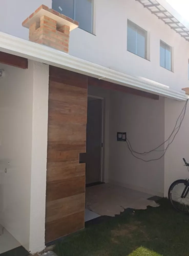 Casa à venda com 3 quartos, 120m² - Foto 2