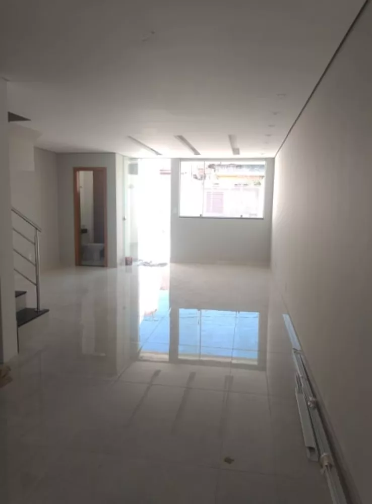 Casa à venda com 3 quartos, 120m² - Foto 4