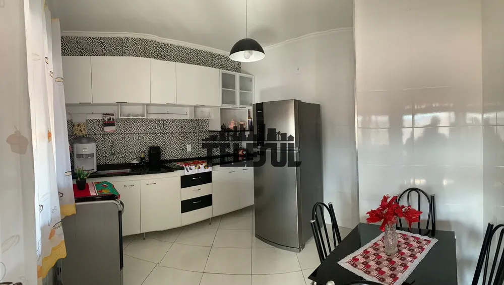 Casa, 2 quartos, 200 m² - Foto 2