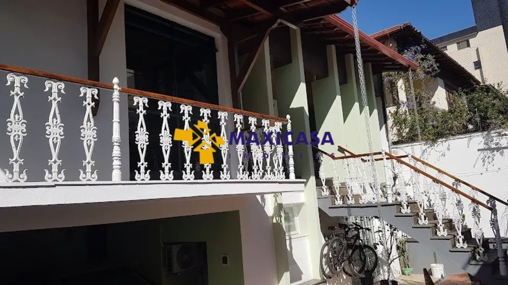Casa, 4 quartos, 360 m² - Foto 1