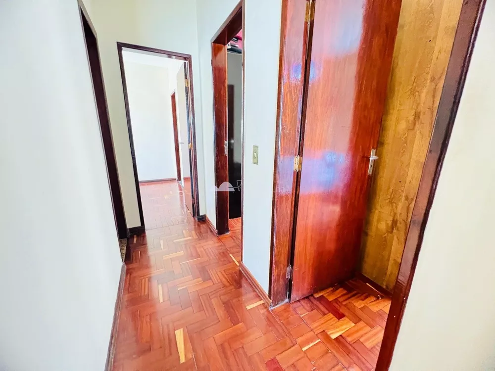 Casa à venda com 3 quartos, 360m² - Foto 11