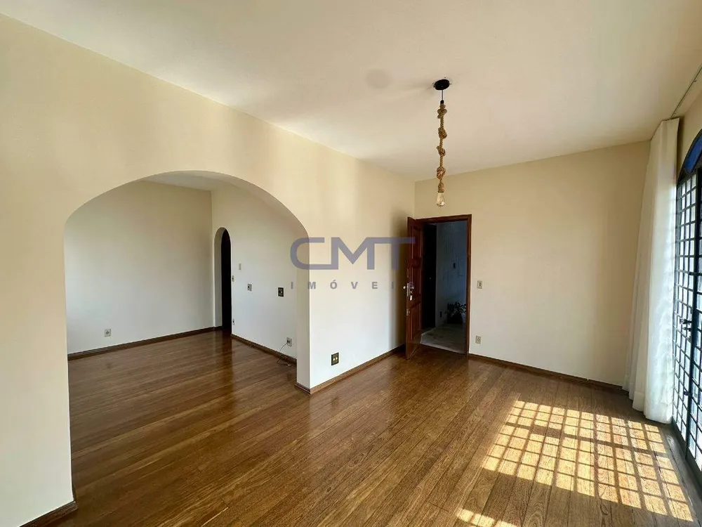 Apartamento, 3 quartos, 120 m² - Foto 2