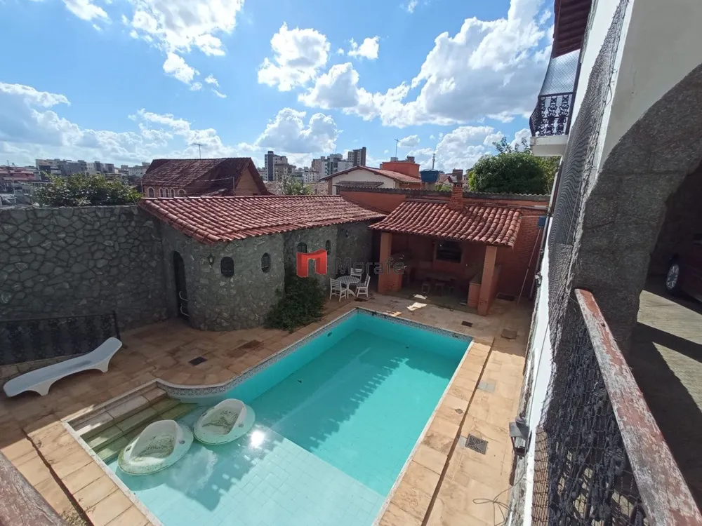 Casa, 5 quartos, 450 m² - Foto 1
