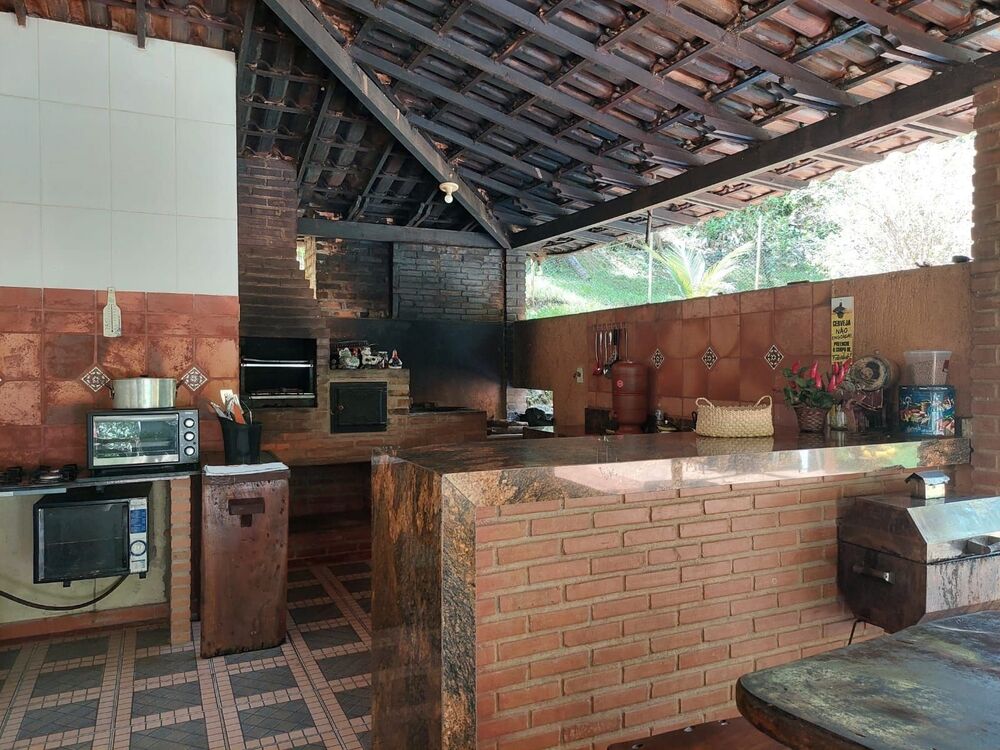 Chácara à venda com 5 quartos, 300m² - Foto 4