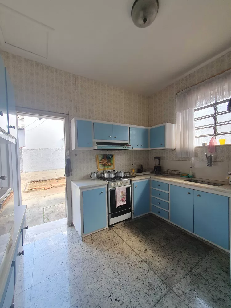 Casa à venda com 3 quartos, 368m² - Foto 13