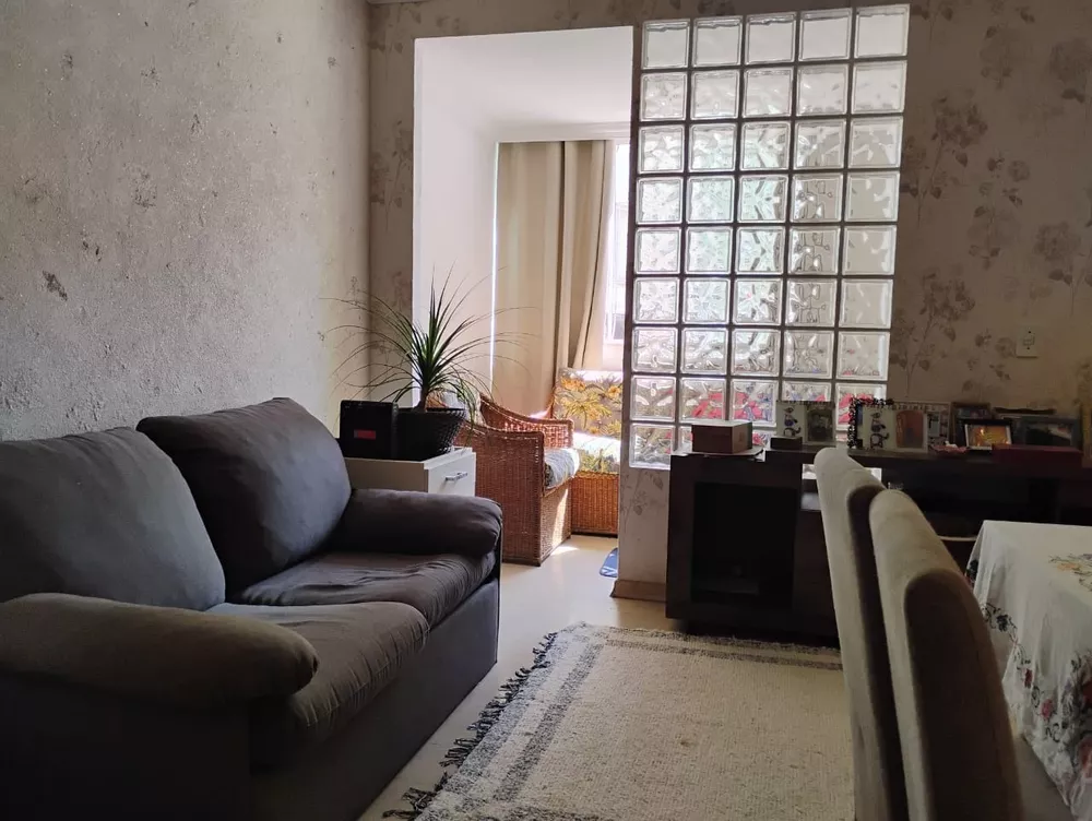 Apartamento à venda com 3 quartos, 75m² - Foto 1